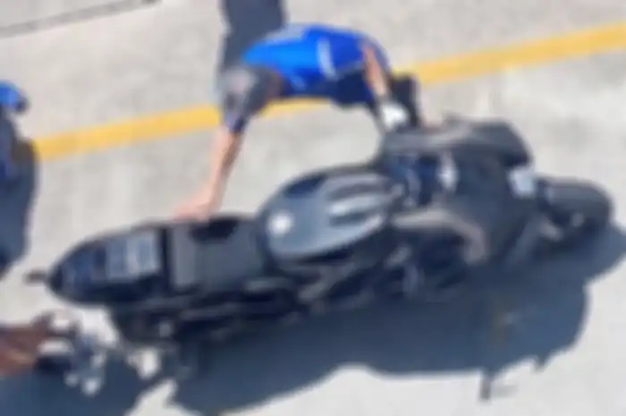 Yamaha YZR-M1 pada saat tes shakedown MotoGP 2023 memakai bodi mirip jet sukhoi. Berani adu dalam hal kecepatan maksimal. 