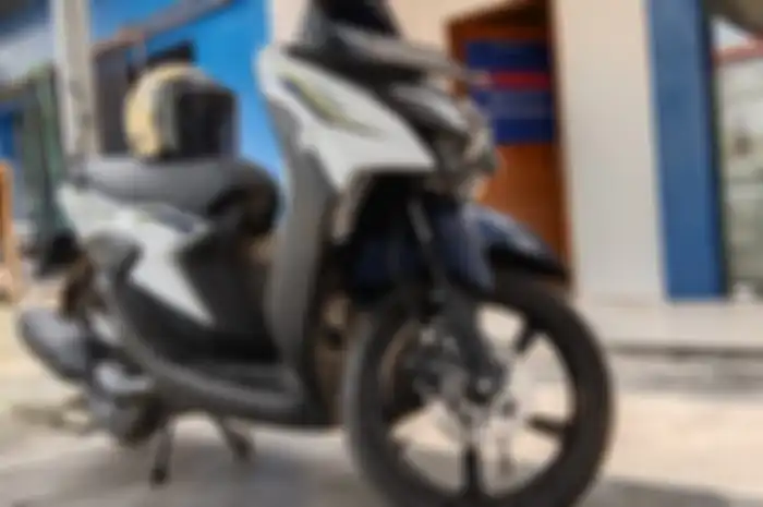 Tiga cara mudah merawat standar tengah motor.