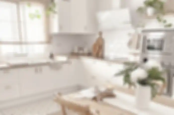 Agar potret dapur mungil makin cantik, model desain dan ukuran kitchen set wajib dicek.
