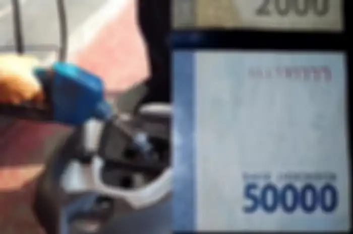 Dicek koleksi uang kertas Anda jangan langsung dibelikan bensin, kolektor berani beli Rp 70 juta untuk satu lembar uang kertas unik.