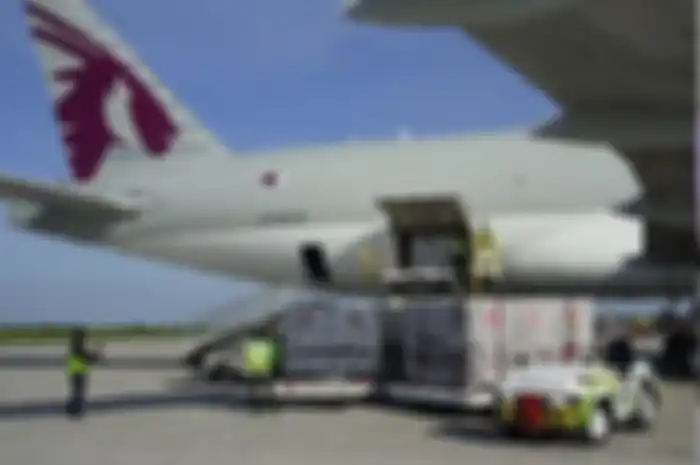 Ilustrasi logistik WSBK Indonesia 2023 diterima APLOG di Bandara Lombok, Nusa Tenggara Barat.