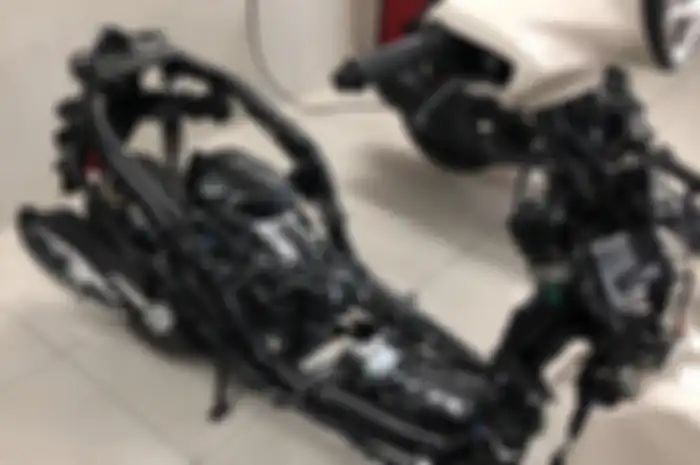 Rangka Yamaha Grand Filano Hybrid Connected dibongkar