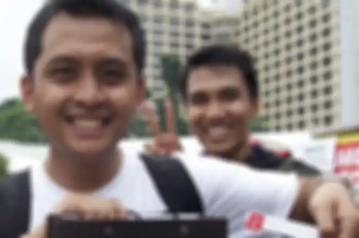 Wajah kalem Ari Widianto sopir Brio menjadi garang karena Giorgio pengemudi Fortuner putar balik fakta.