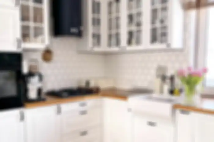 Enggak perlu ganti baru, potret kabinet dapur terlihat lebih segar saat Ramadan dengan pilihan warna cantik.