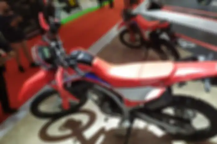 Honda CRF250L motor trail yang didesain untuk terabasan, tetapi juga nyaman untuk digunakan turing. 