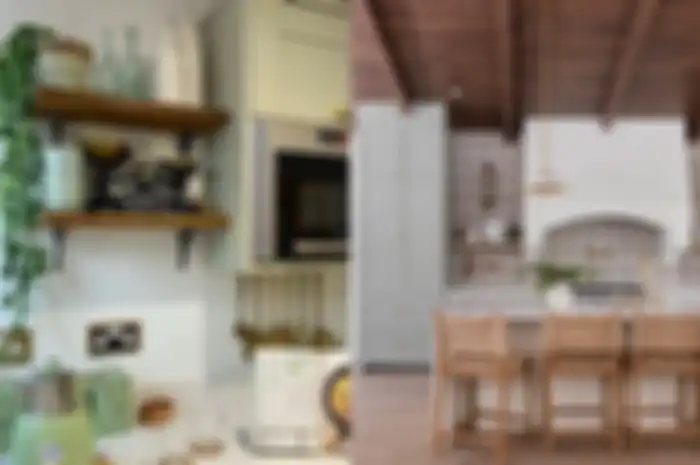 6 Potret Dapur Warna Hijau Sage yang Bisa Jadi Inspirasi Pemula