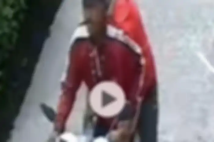 Ini foto tampang pelaku tabrak lari yang sengaja membuang korban di Depok. Punya ciri begini.
