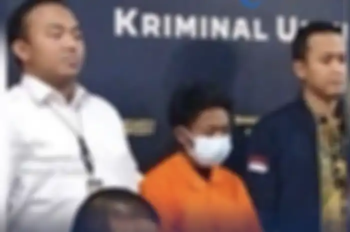 Hari Kurniawan alias HK, karyawan yang membunuh bos ayam goreng Bekasi karena dendam masalah gaji.