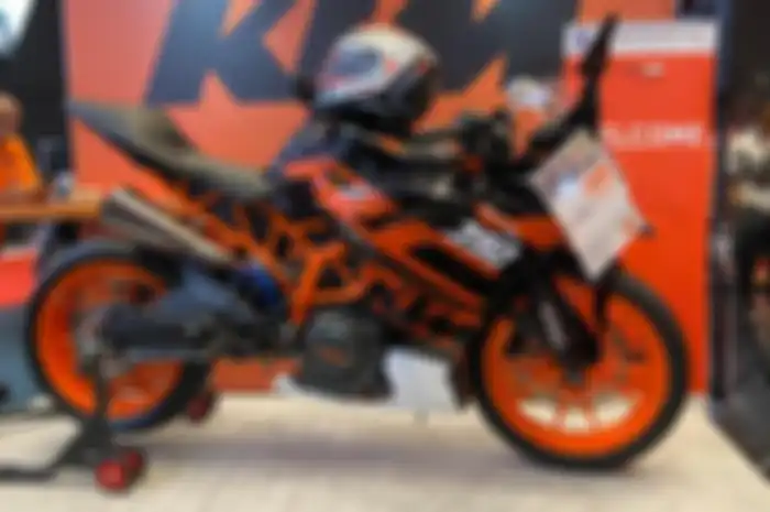 Promo KTM RC390 gratis knalpot racing di IIMS 2023.