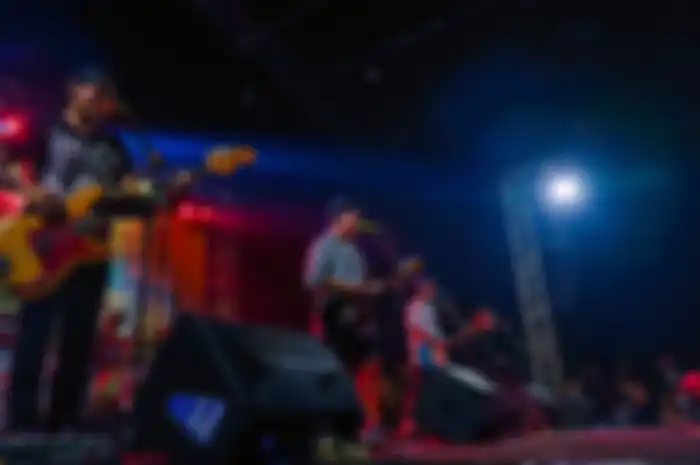 Dochi Sadega ungkap sosok dibalik suara cewek di lagu On a Day Just Like This Pee Wee Gaskins.
