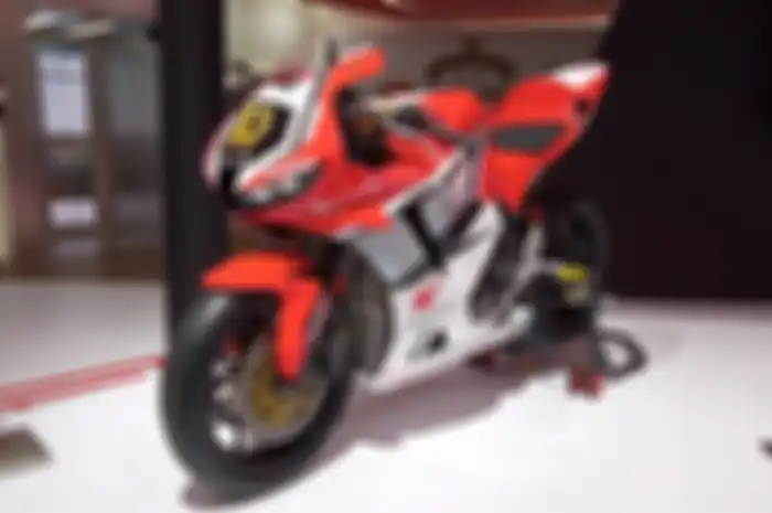 Modifikasi motor Honda CBR600RR juara Asia.