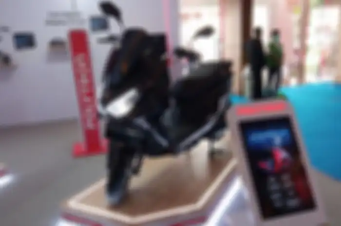 Motor listrik Polytron Fox R pakai sistem sewa baterai.