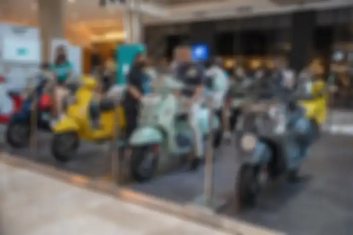 Berbagai Vespa matic dipamerkan di Mall Kota Kasablanka, Tebet, Jakarta Selatan.