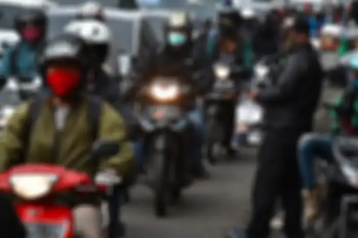Ilustrasi satu hal yang penting dan wajib dimiliki pemotor selain SIM yakni etika berkendara.