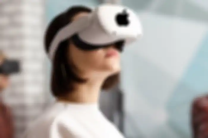 Ilustrasi headset AR/VR Apple yang dirumorkan mampu membantu orang dengan penyakit mata.