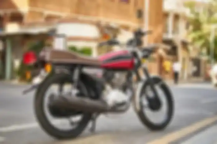 Keren! Motor klasik Honda CG125 dijual lagi dalam edisi terbatas. Tampang lawas tapi mesin sudah injeksi nih!