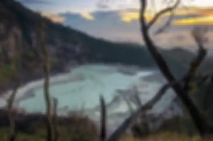 Foto estetik Kawah Putih di Ciwidey Bandung Selatan yang cocok buat ngabuburit.
