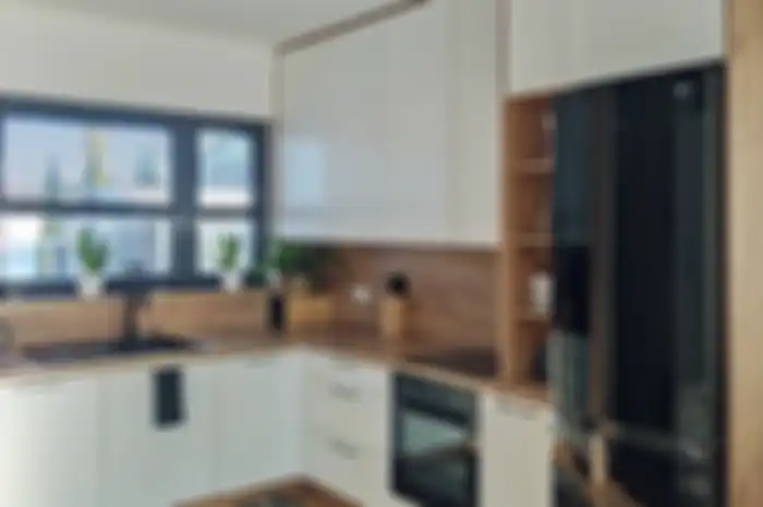 Foto meja dapur yang apik juga memperhatikan ukuran standar tinggi yang ideal.