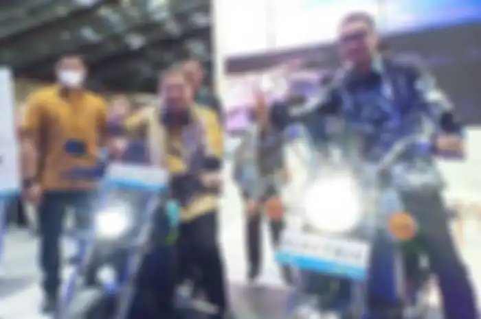 Beri penjelasan soal kabar terbaru insentif motor listrik, begini kata Menteri Koordinator Bidang Perekonomian, Airlangga Hartarto.
