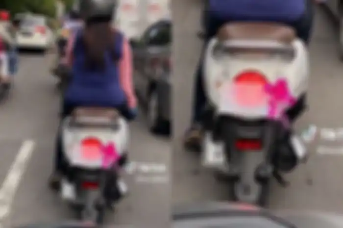 Bikin haru, pemotor Honda Scoopy ini pasang kertas dengan tulisan menyentuh.