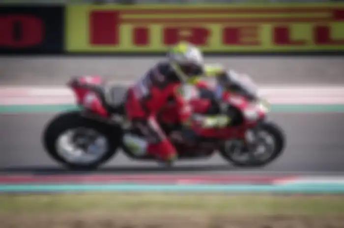 Hasil Race 1 WorldSBK Mandalika 2023, Alvaro Bautista rebut juara pertama, Toprak Razgatlioglu kedua.