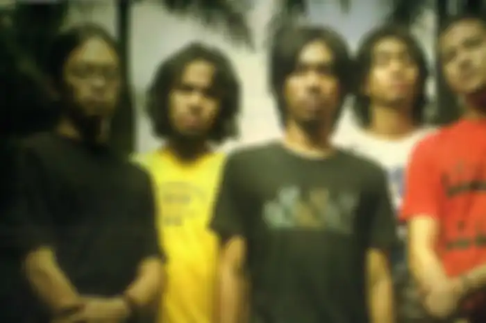 Sheila on 7 akui sempat sampai naikin harga tiket konser mereka usai kejadian di konsernya di Bandar Lampung pada November 2000.