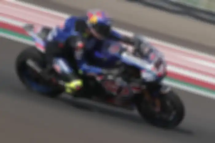 Toprak Razgatlioglu dikabarkan akan bergabung dengan Monster Energy Yamaha MotoGP di 2024, bisa terbentur masalah sponsor. 