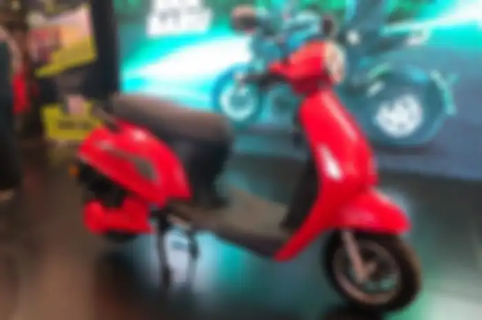Motor listrik mirip Vespa, Volta Mandala.