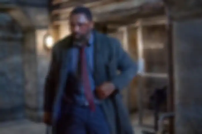 Idris Elbakembali sebagai DCI John Luther di film 'Luther: The Fallen Sun'. 