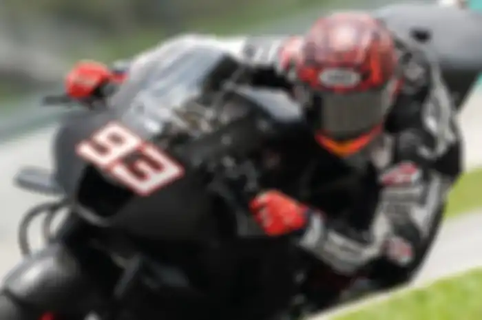 Marc Marquez ungkap alasan pilih rem belakang dioperasikan tangan kiri ala scooter brake alias rem belakang skuter matic di motor MotoGP Honda RC213V