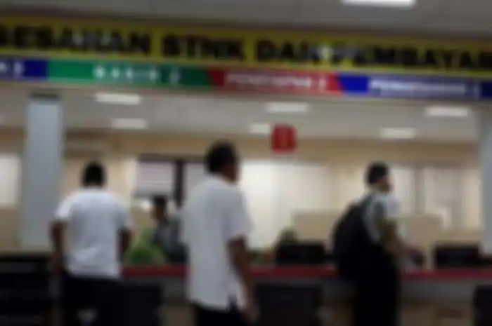 Ilustrasi suasana Samsat Pekanbaru Riau. 48 ribuan kendaraan jadi bebas denda pajak karena adanya pemutihan 2023.