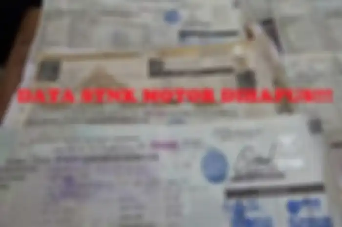 Menyesal data STNK motor dihapus karena nunggak pajak, manfaatkan program pemutihan pajak motor 2023.