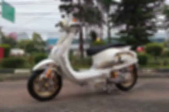 Modifikasi motor Vespa Sprint 150 garapan Scooter Nation Priok, Jakarta Utara.