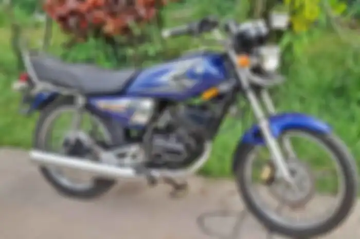 Yamaha RX-King 2004 seperti milik Rafael Alun warna biru ditawarkan di Marketplace 
