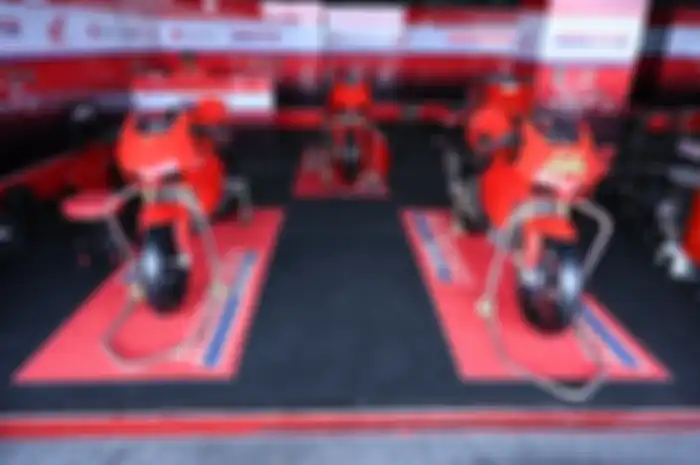Ban untuk kelas AP250 di ARRC 2023 sudah menggunakan ban slick dari Dunlop. Catatan lap time meningkat jauh. 