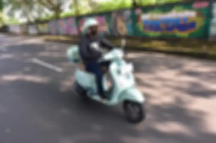 Test Ride Vespa Batik