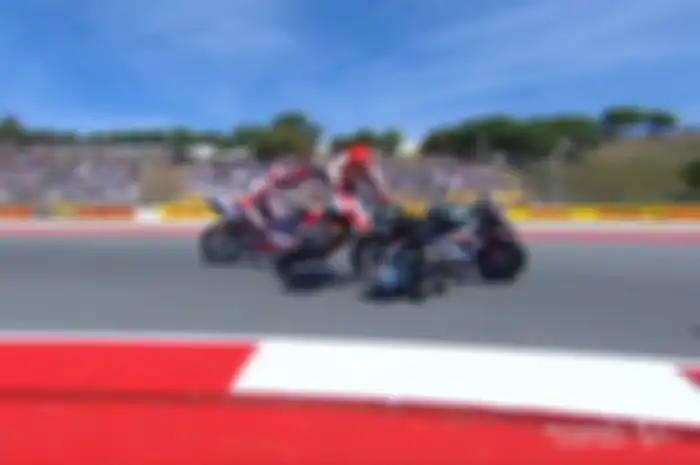 Insiden Marc Marquez tabrak Miguel Oliveira di MotoGP Portugal 2023, Minggu (26/3/2023).