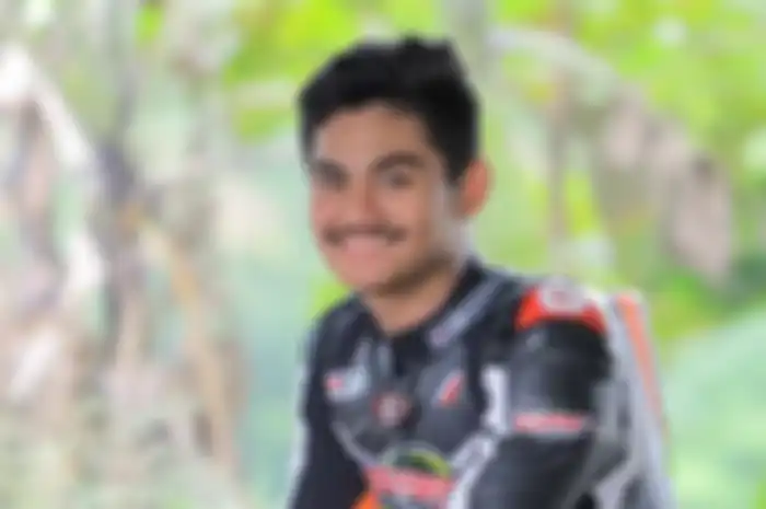 Andy Muhammad Fadly atau A.M Fadly dilirik dua tim untuk balap road race Kejurnas Sport 250 Mandalika Racing Series (MRS). 