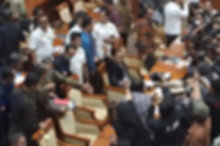 Menko Polhukam Mahfud MD di ruang rapat Komisi III DPR.