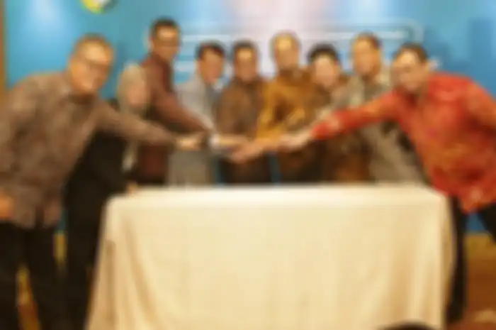 Kesepakatan PLN dan 3 merek motor listrik soal standarisasi baterai