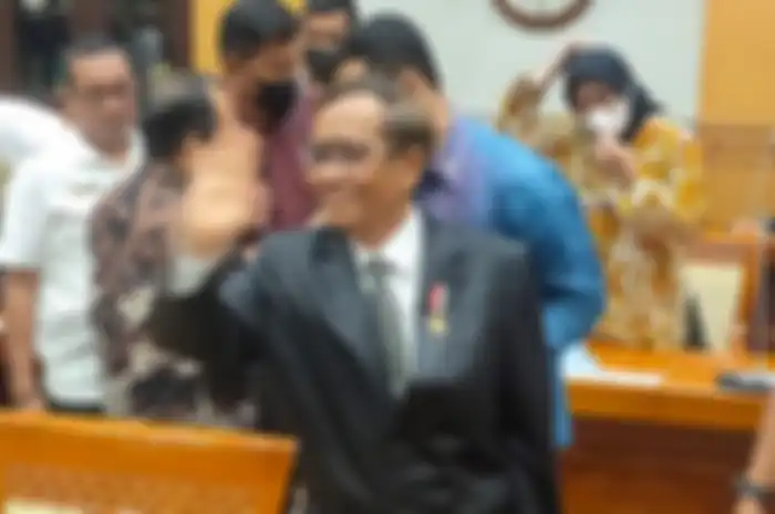 Mahfud MD mengaku sempat ditawari jadi cawapres Anies Baswedan. Tapi tawaran itu dia tolak, takut koalisi terpecah.