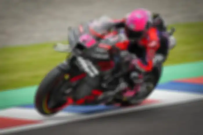 Visor yang berkabut dan ban belakang tanpa traksi, gagalkan Aleix Espargaro bersaing untuk podium di MotoGP Argentina 2023. 