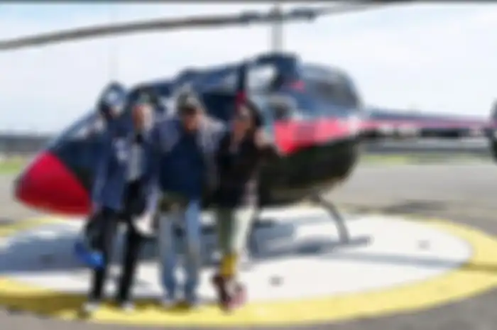 Ilustrasi, sekarang mudik Lebaran ke kampung halaman bisa naik helikopter, biayanya murah meriah.