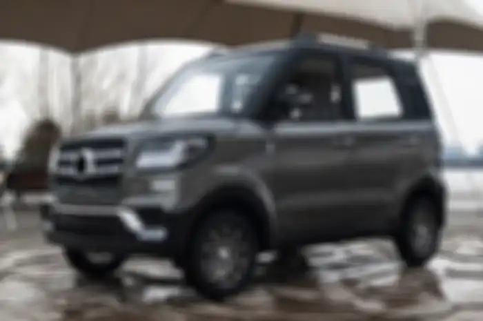 Kembaran Mercedes Benz G-Class versi murah meriah, harganya lebih murah dari motor Yamaha NMAX.