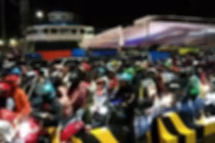 Ilustrasi pemudik motor ingin nyebrang dari Pulau Jawa ke Sumatera kini memakai pelabuhan Ciwandan