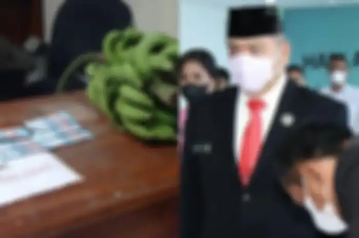Kantor BNN Kota Tasikmalaya dikirimi lembaran uang mainan serta satu tandan pisang mentah