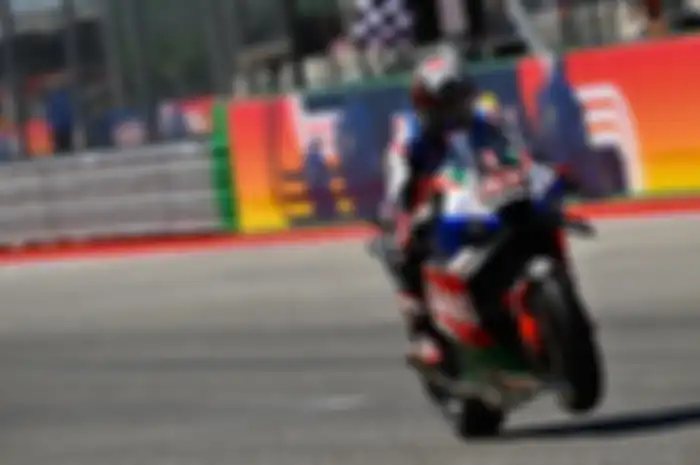 Alex Rins memenangkan balap MotoGP Amerika 2023. Bikin gebrakan secara pribadi, untuk tim, dan untuk Honda. 