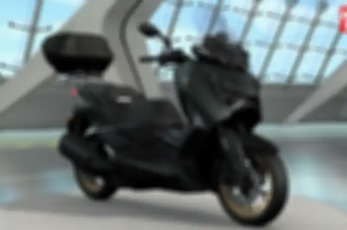 Modifikasi motor Yamaha XMAX gaya touring buat mudik lebaran.
