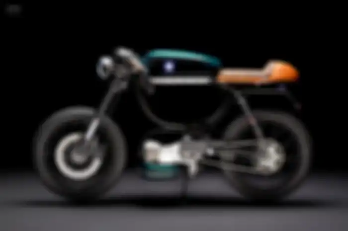 Unik, modifikasi motor listrik ala motor custom bergaya cafe racer. Bisa hasilkan suara mirip knalpot racing!