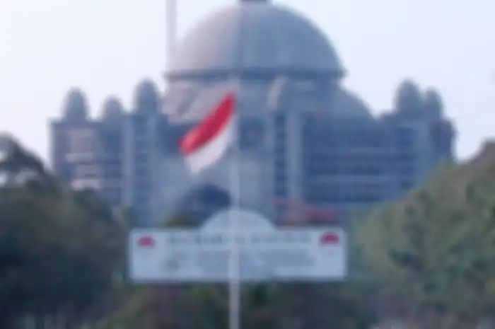 Pendiri Pondok Pesantrean Al-Zaytun, Imam Supriyanto, menyebut lembaga pendidikan yang dia dirikan adalah program NII KW 9. Panji Gumilang adalah imamnya.